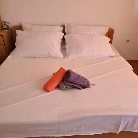 Rooms Jenifer Split Exterior photo